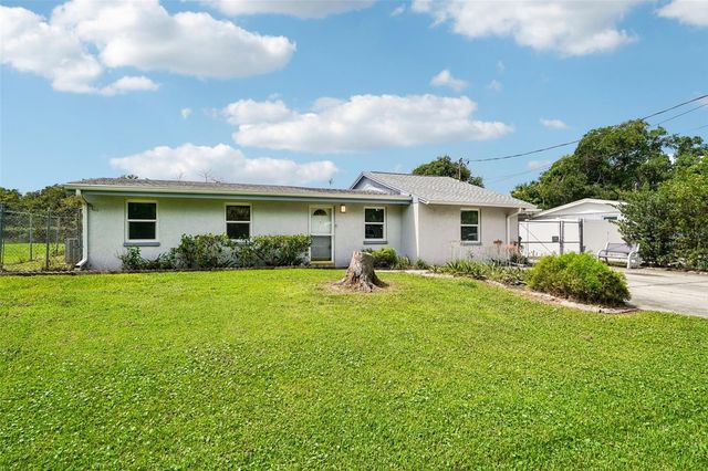 9216 W ROBSON STREET, Tampa, FL 33615