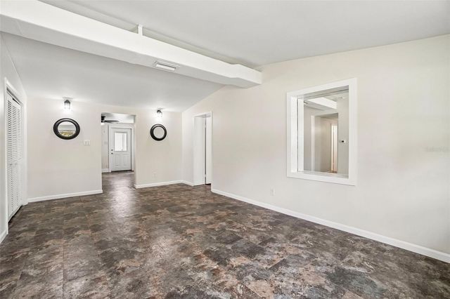 9216 W ROBSON STREET, Tampa, FL 33615