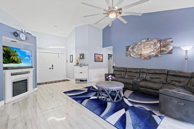 4191 NW 58th Street, Coconut Creek, FL 33073