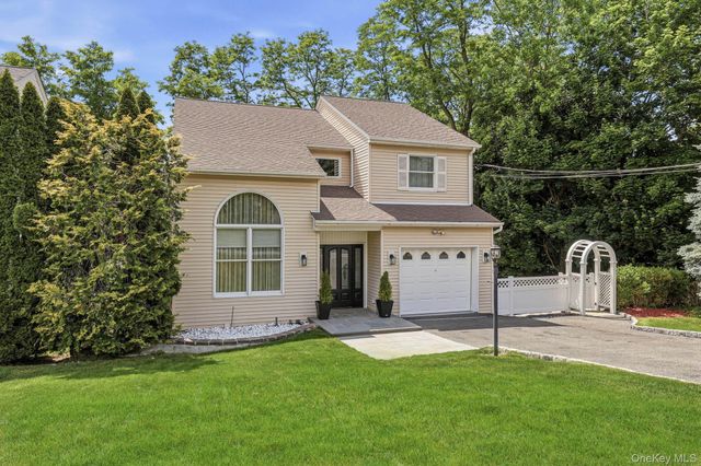 127 Fairfax Avenue, Hawthorne, NY 10532