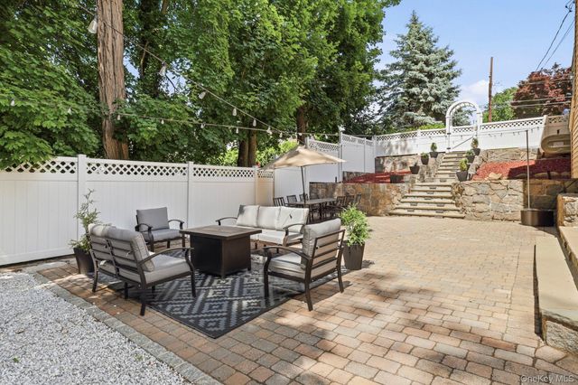127 Fairfax Avenue, Hawthorne, NY 10532