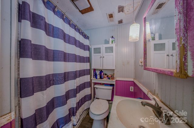 129 Harrison Street, Swannanoa, NC 28778