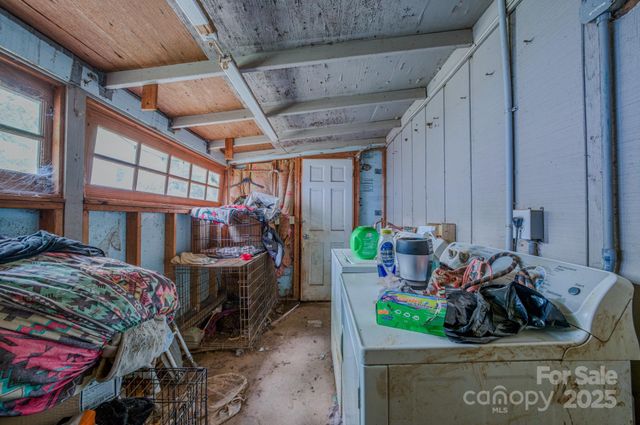 129 Harrison Street, Swannanoa, NC 28778