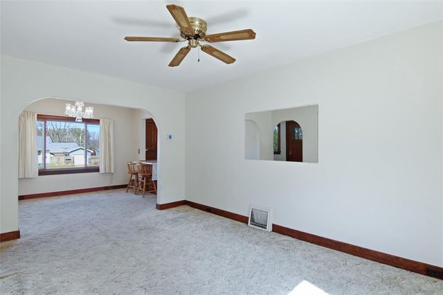 557 Bergen Avenue, Eau Claire, WI 54703