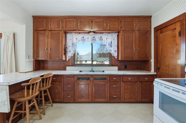 557 Bergen Avenue, Eau Claire, WI 54703