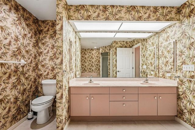 1305 SORRENTO WOODS BOULEVARD, Nokomis, FL 34275