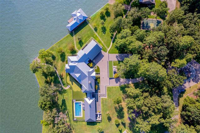 23 Eagle Point Drive W, Mount Vernon, TX 75457