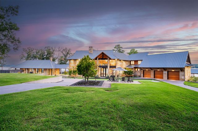 23 Eagle Point Drive W, Mount Vernon, TX 75457