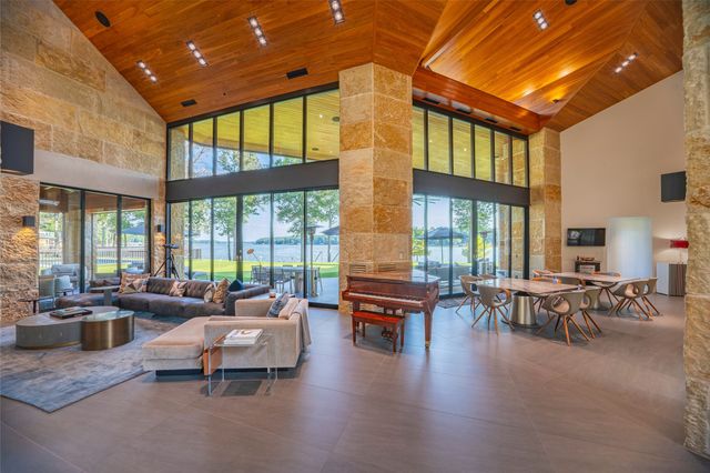 23 Eagle Point Drive W, Mount Vernon, TX 75457