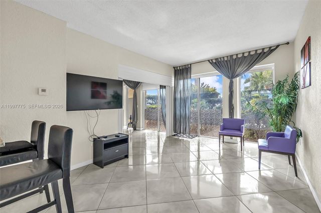 11111 Biscayne Blvd 116, Miami, FL 33181