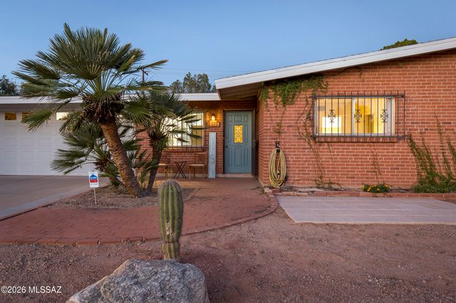 2202 N Frannea Drive, Tucson, AZ 85712