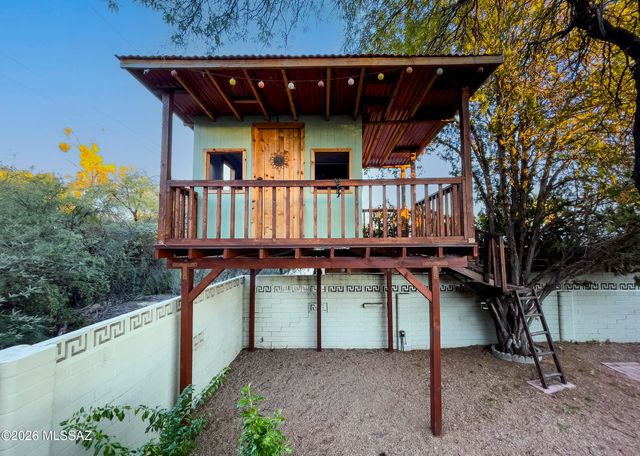 2202 N Frannea Drive, Tucson, AZ 85712