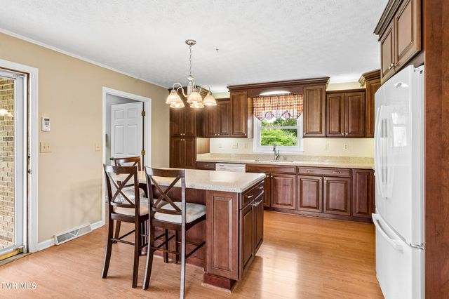 112 Hillrise Road, Gray, TN 37615