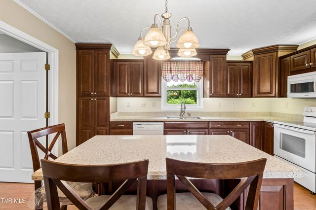112 Hillrise Road, Gray, TN 37615