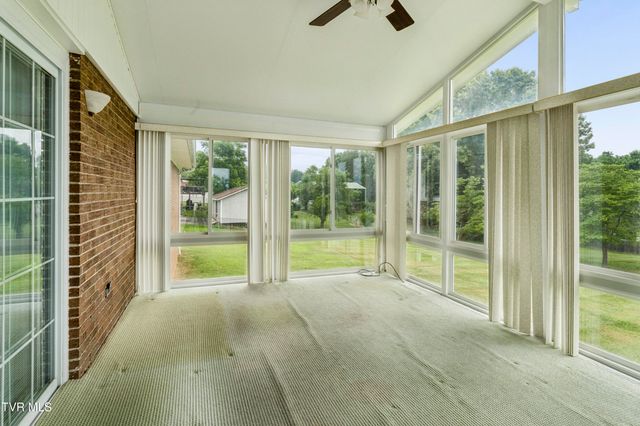 112 Hillrise Road, Gray, TN 37615
