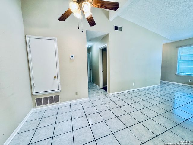 14535 WOODS HOLE DR, San Antonio, TX 78233