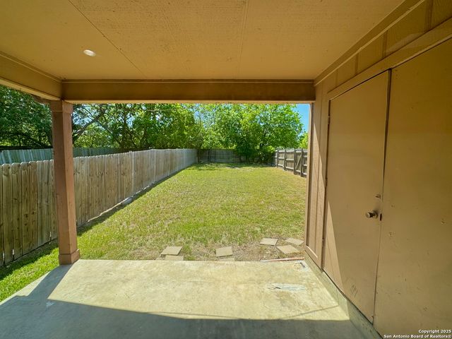 14535 WOODS HOLE DR, San Antonio, TX 78233