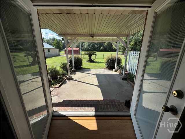 190 Freeman Drive, Ellabell, GA 31308