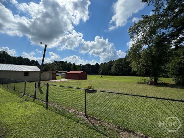 190 Freeman Drive, Ellabell, GA 31308