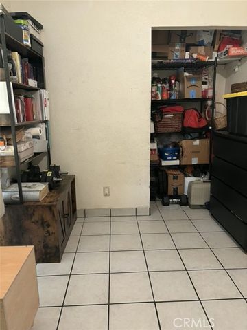 6911 Compton, Compton, CA 90001