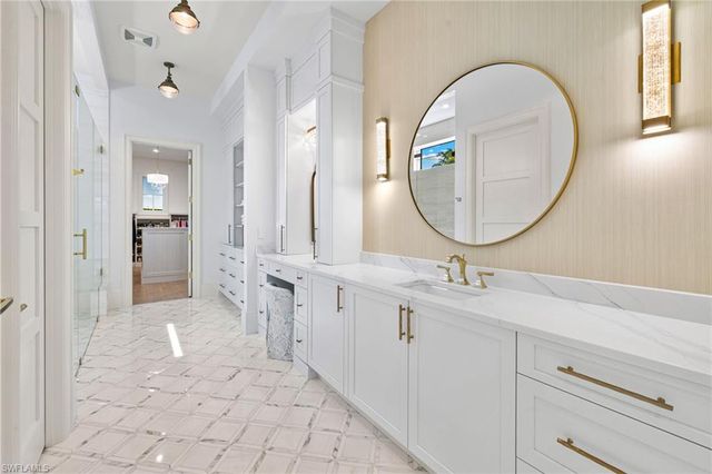 528 Turtle Hatch RD, Naples, FL 34103