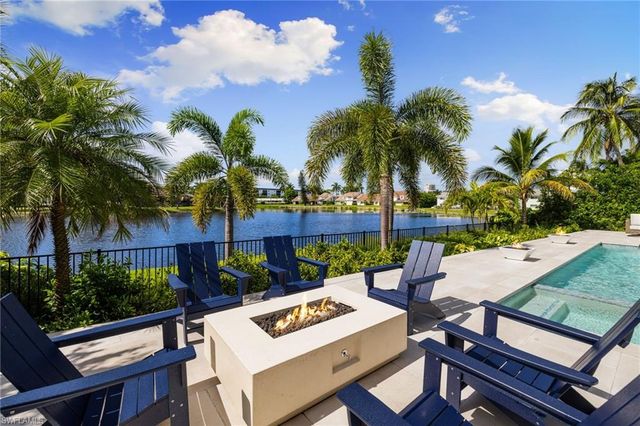 528 Turtle Hatch RD, Naples, FL 34103