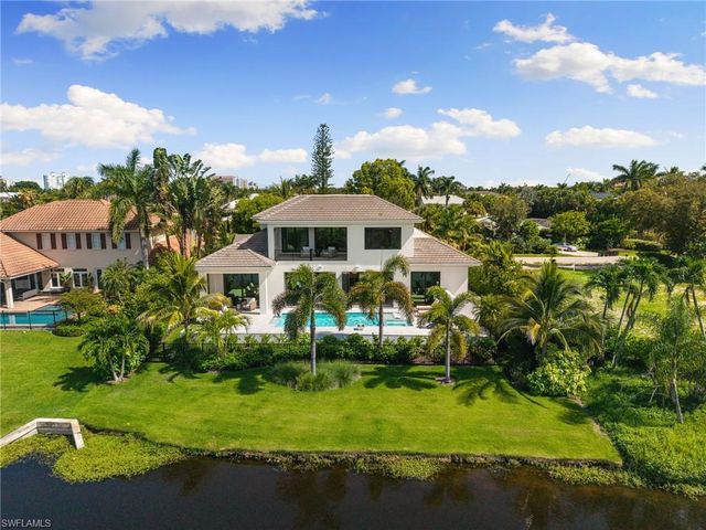 528 Turtle Hatch RD, Naples, FL 34103