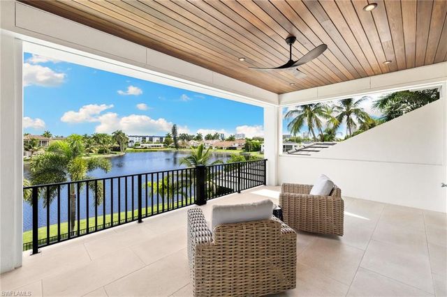 528 Turtle Hatch RD, Naples, FL 34103