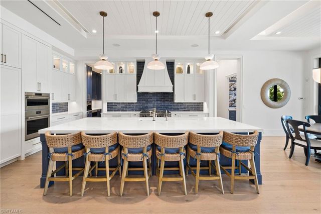 528 Turtle Hatch RD, Naples, FL 34103