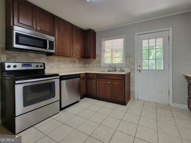 268 Elks Street B, Winder, GA 30680