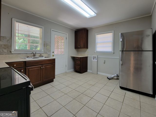 268 Elks Street B, Winder, GA 30680