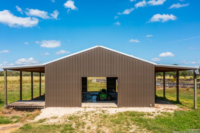 13831 TX Highway 127, Sabinal, TX 78881