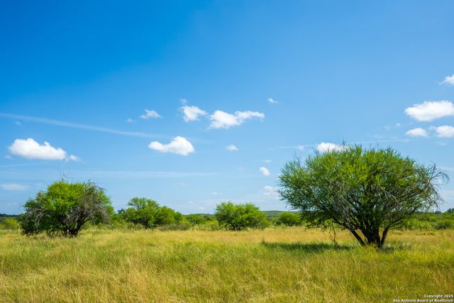 13831 TX Highway 127, Sabinal, TX 78881