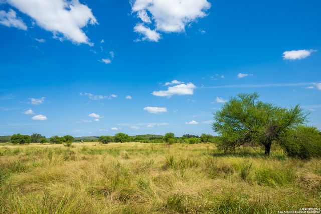 13831 TX Highway 127, Sabinal, TX 78881