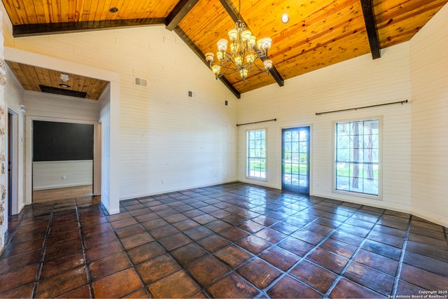 13831 TX Highway 127, Sabinal, TX 78881