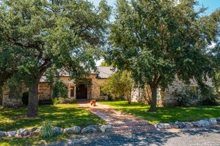13831 TX Highway 127, Sabinal, TX 78881