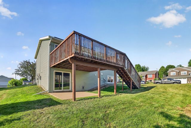 5852 Excalibur Court NW, Rochester, MN 55901