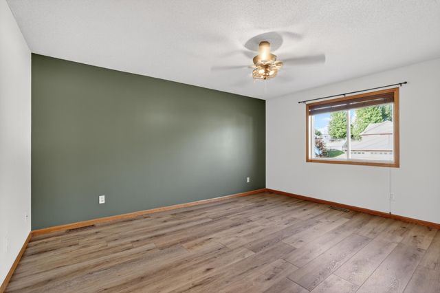 5852 Excalibur Court NW, Rochester, MN 55901