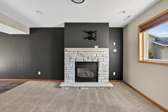 5852 Excalibur Court NW, Rochester, MN 55901