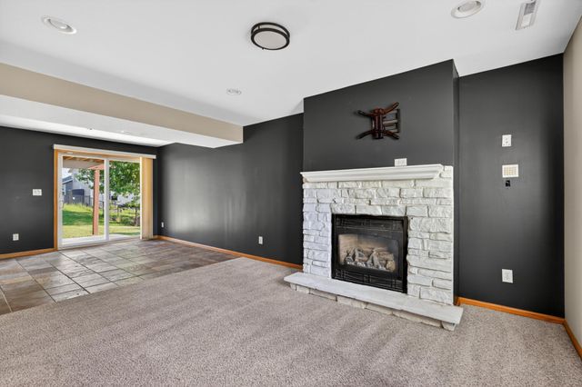 5852 Excalibur Court NW, Rochester, MN 55901