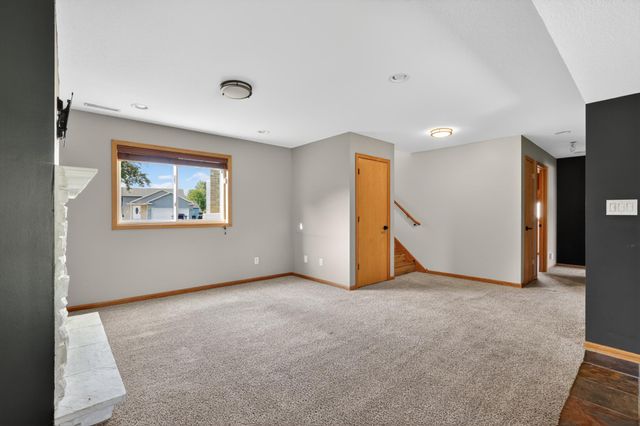 5852 Excalibur Court NW, Rochester, MN 55901