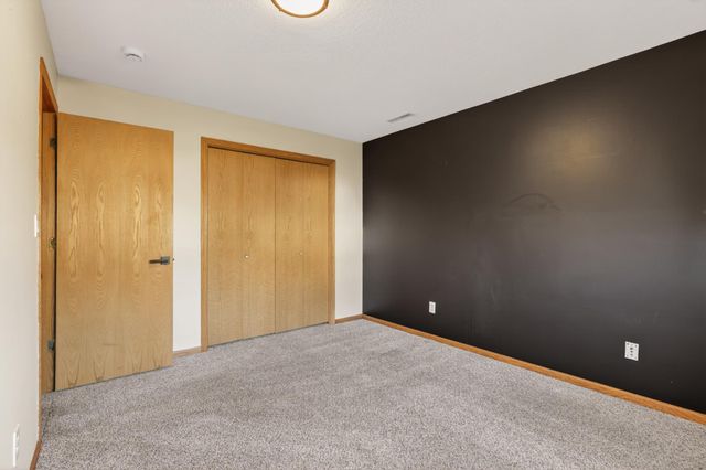 5852 Excalibur Court NW, Rochester, MN 55901