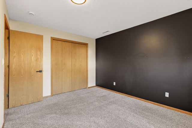 5852 Excalibur Court NW, Rochester, MN 55901