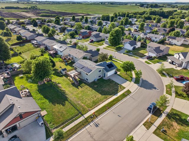 5852 Excalibur Court NW, Rochester, MN 55901