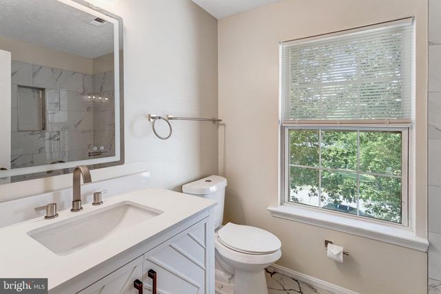 40 MELANIE HOLLOW LN, Fredericksburg, VA 22405