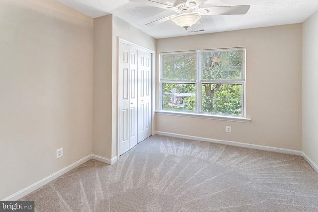 40 MELANIE HOLLOW LN, Fredericksburg, VA 22405