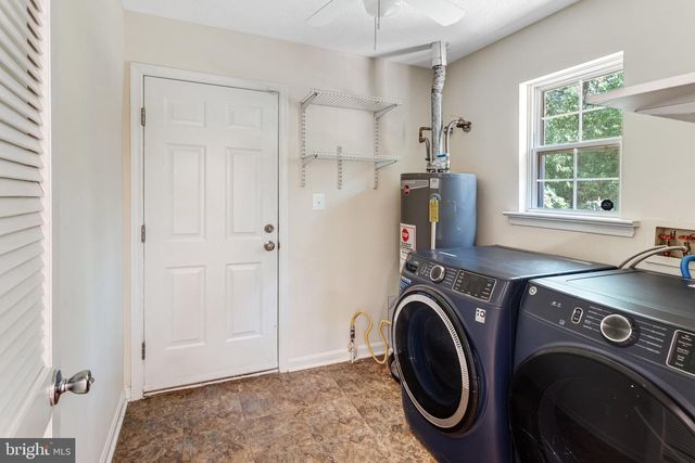 40 MELANIE HOLLOW LN, Fredericksburg, VA 22405