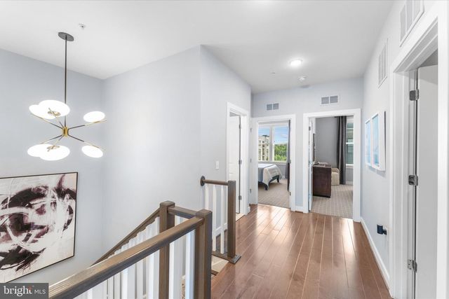 13363 LAUNDERS ST, Herndon, VA 20171