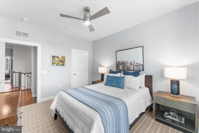 13363 LAUNDERS ST, Herndon, VA 20171