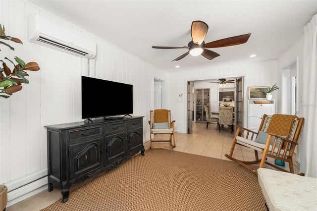 3816 SW 4TH PLACE, Gainesville, FL 32607
